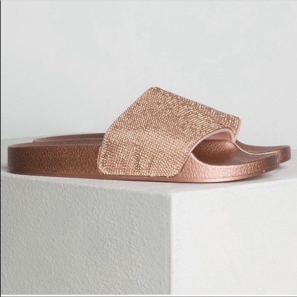 Super cute Rose Gold Star slides - Picture 2 of 8